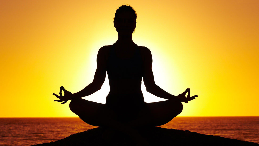 Yoga à la Maison : Le Guide Complet pour Pratiquer Sans Prof (2026)